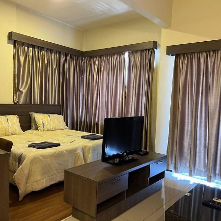 Homestay Melaka B Lagoon Studio Apartment Free Waterpark Tickets Kampong Bukit Beruang Exterior photo